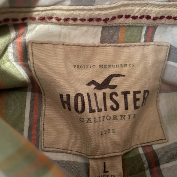 Hollister plaid button down. Size L. Mens. - Picture 2 of 2
